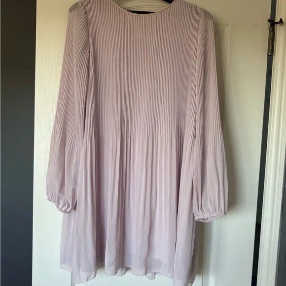 Aritzia Wilfred Dress - Picture 1 of 2